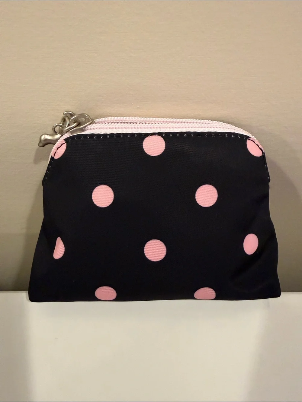 PINK Victoria’s Secret TOO HOT makeup bag duo